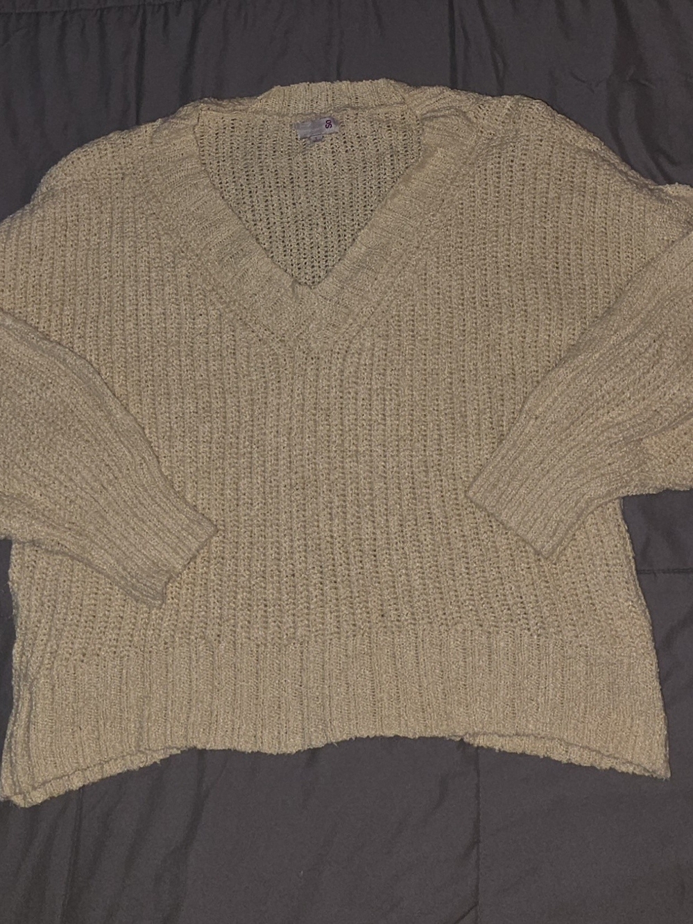 SO Ribbed V-Neck Sweater in Light Beige